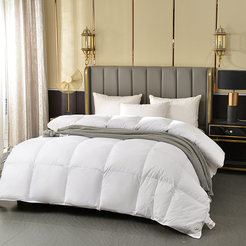 Bebek yang tahan lama dan bernapas ke bawah selimut